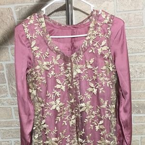 Desi Pakistani/Indian day time outfit